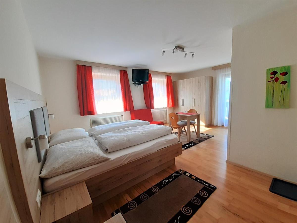 Appartamento Haus Christine Fulpmes Esterno foto
