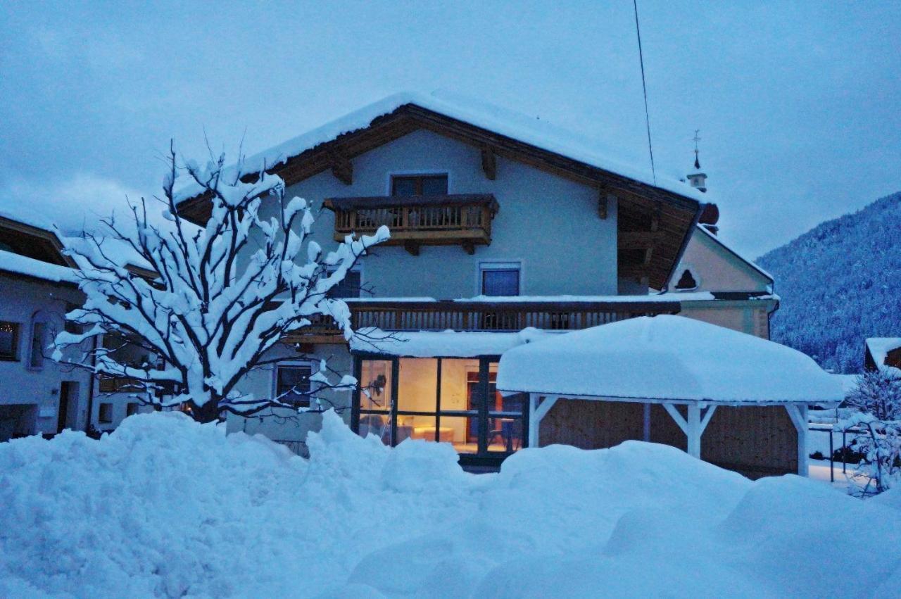 Appartamento Haus Christine Fulpmes Esterno foto