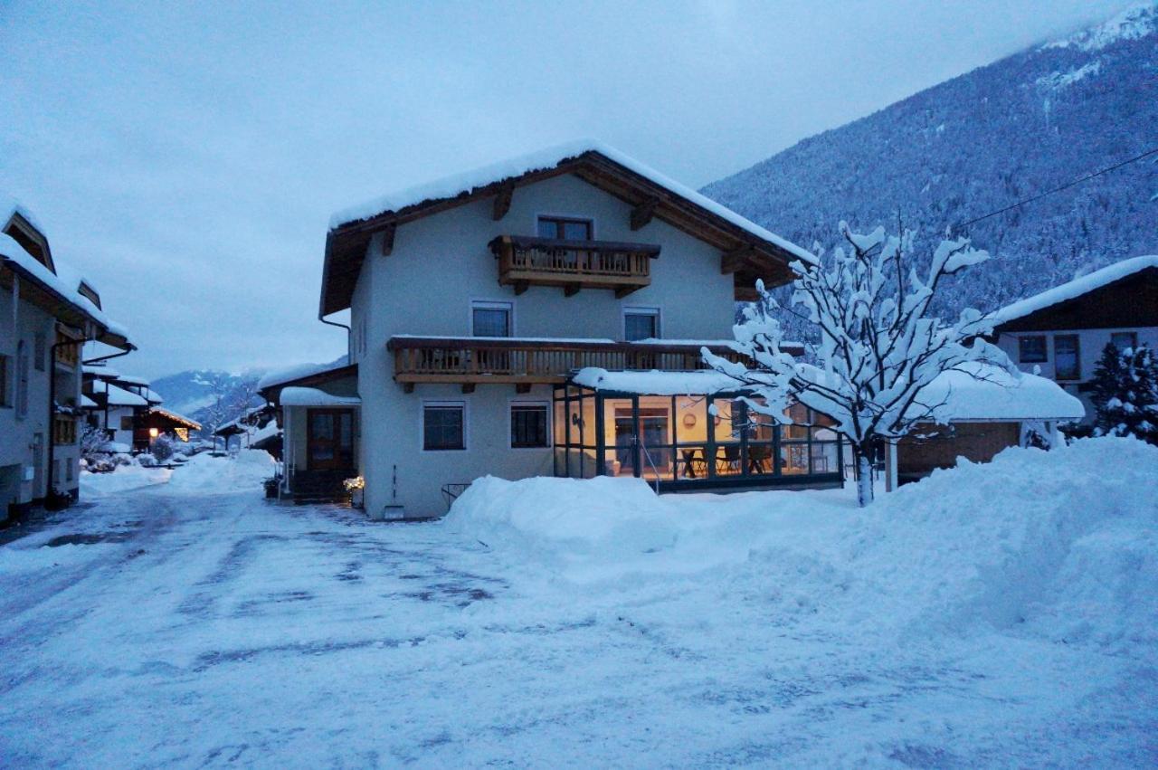 Appartamento Haus Christine Fulpmes Esterno foto