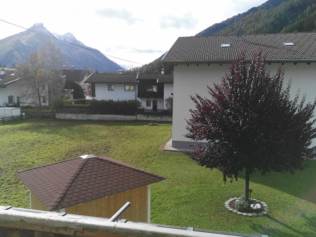 Appartamento Haus Christine Fulpmes Esterno foto