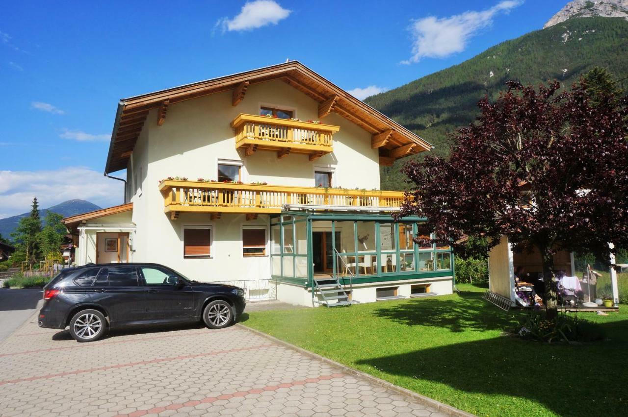 Appartamento Haus Christine Fulpmes Esterno foto